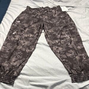 Athleta Charcoal Floral Print Joggers